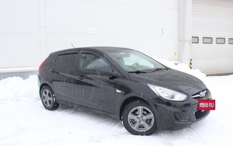 Hyundai Solaris II рестайлинг, 2012 год, 675 000 рублей, 3 фотография