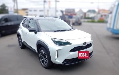 Toyota Yaris Cross, 2021 год, 1 200 000 рублей, 2 фотография