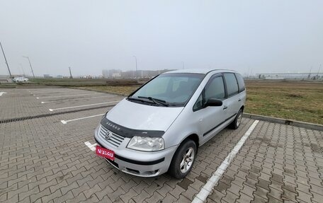 Volkswagen Sharan I рестайлинг, 2000 год, 480 000 рублей, 1 фотография