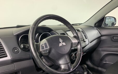 Mitsubishi Outlander III рестайлинг 3, 2010 год, 1 000 000 рублей, 12 фотография