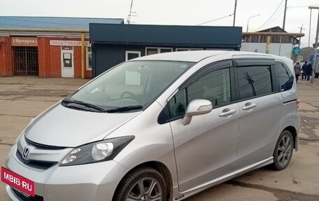 Honda Freed I, 2010 год, 1 250 000 рублей, 2 фотография