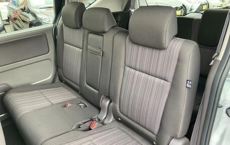 Honda Freed II, 2017 год, 1 050 000 рублей, 15 фотография