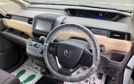 Honda Freed II, 2017 год, 1 050 000 рублей, 8 фотография