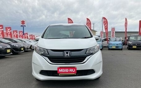 Honda Freed II, 2017 год, 1 050 000 рублей, 2 фотография