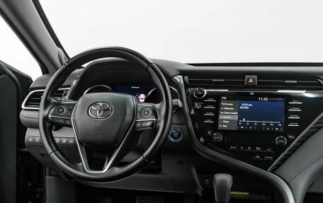 Toyota Camry, 2019 год, 2 895 000 рублей, 10 фотография