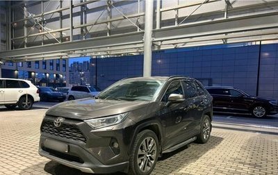 Toyota RAV4, 2021 год, 3 599 000 рублей, 1 фотография