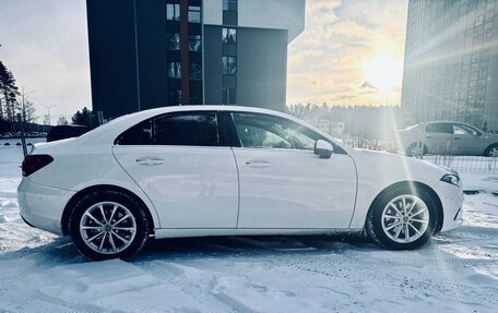 Mercedes-Benz A-Класс, 2019 год, 2 700 000 рублей, 9 фотография