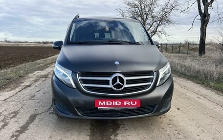 Mercedes-Benz V-Класс, 2014 год, 3 600 000 рублей, 2 фотография