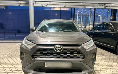 Toyota RAV4, 2021 год, 3 599 000 рублей, 6 фотография