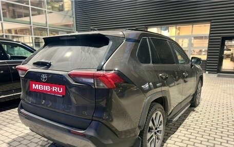 Toyota RAV4, 2021 год, 3 599 000 рублей, 4 фотография