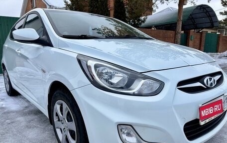 Hyundai Solaris II рестайлинг, 2011 год, 790 000 рублей, 1 фотография