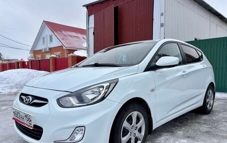 Hyundai Solaris II рестайлинг, 2011 год, 790 000 рублей, 3 фотография