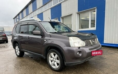 Nissan X-Trail, 2010 год, 900 000 рублей, 2 фотография