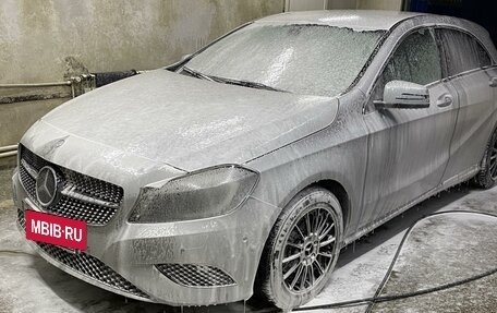 Mercedes-Benz A-Класс, 2013 год, 1 250 000 рублей, 2 фотография