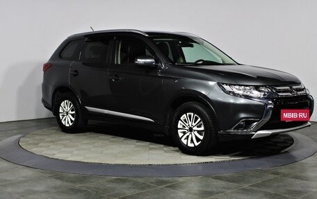 Mitsubishi Outlander III рестайлинг 3, 2015 год, 1 757 000 рублей, 3 фотография