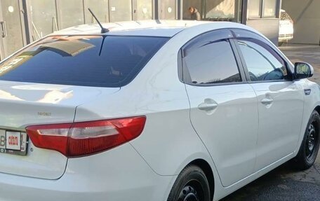 KIA Rio III рестайлинг, 2013 год, 830 000 рублей, 3 фотография