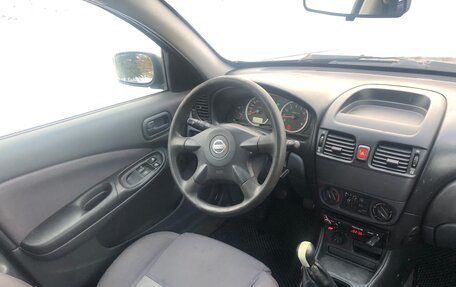 Nissan Almera, 2004 год, 270 000 рублей, 13 фотография