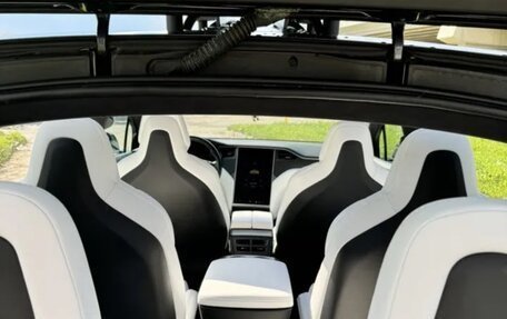 Tesla Model X I, 2018 год, 3 950 000 рублей, 9 фотография