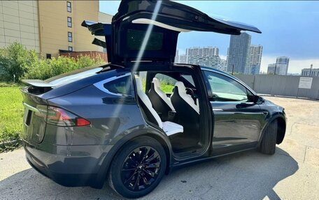 Tesla Model X I, 2018 год, 3 950 000 рублей, 12 фотография