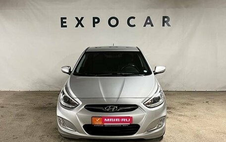 Hyundai Solaris II рестайлинг, 2013 год, 1 115 000 рублей, 8 фотография