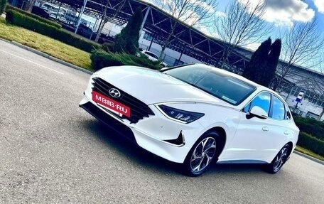 Hyundai Sonata VIII, 2020 год, 2 220 000 рублей, 3 фотография