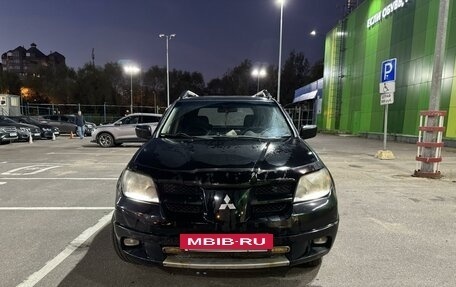 Mitsubishi Outlander III рестайлинг 3, 2003 год, 500 000 рублей, 2 фотография