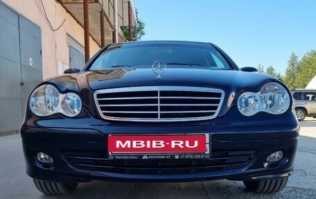 Mercedes-Benz C-Класс, 2006 год, 1 000 000 рублей, 2 фотография