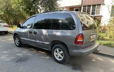 Chrysler Voyager III, 1998 год, 350 000 рублей, 3 фотография