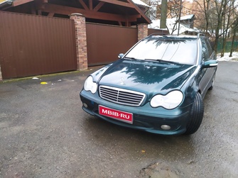 Mercedes-Benz C-Класс W203, 2001 год, 540 000 рублей, 1 фотография