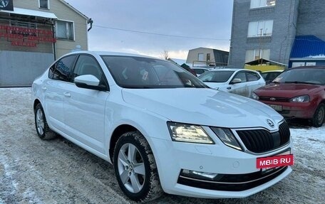 Skoda Octavia, 2019 год, 1 800 000 рублей, 4 фотография