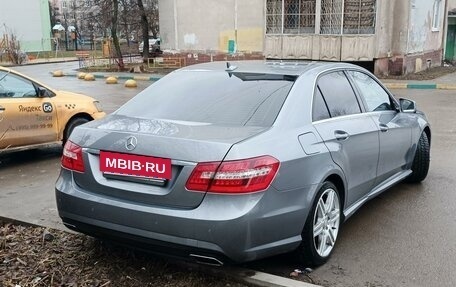 Mercedes-Benz E-Класс, 2012 год, 1 850 000 рублей, 2 фотография