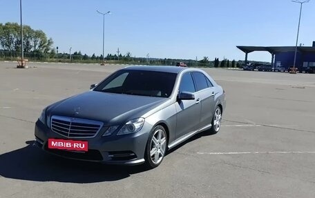 Mercedes-Benz E-Класс, 2012 год, 1 850 000 рублей, 12 фотография