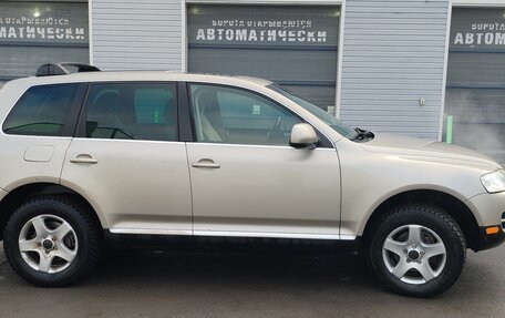 Volkswagen Touareg III, 2005 год, 1 100 000 рублей, 3 фотография