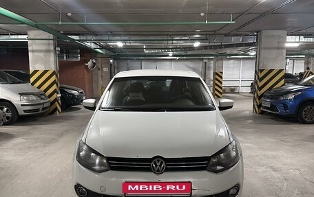 Volkswagen Polo VI (EU Market), 2012 год, 550 000 рублей, 2 фотография