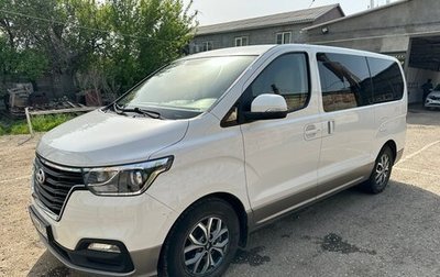 Hyundai H-1 II рестайлинг, 2019 год, 3 400 000 рублей, 1 фотография