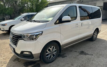 Hyundai H-1 II рестайлинг, 2019 год, 3 400 000 рублей, 12 фотография