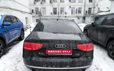 Audi A8, 2012 год, 1 750 000 рублей, 2 фотография