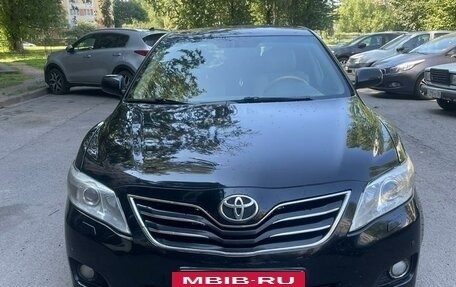 Toyota Camry, 2008 год, 830 000 рублей, 2 фотография