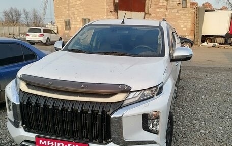 Mitsubishi L200 IV рестайлинг, 2018 год, 3 300 000 рублей, 1 фотография