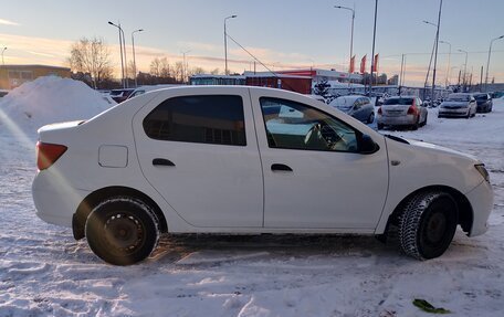 Renault Logan II, 2016 год, 435 000 рублей, 3 фотография