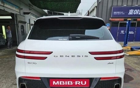 Genesis GV70, 2022 год, 4 040 969 рублей, 3 фотография