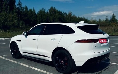 Jaguar F-Pace, 2017 год, 4 700 000 рублей, 2 фотография