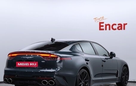 KIA Stinger I, 2022 год, 3 360 555 рублей, 2 фотография