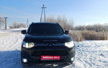 Mitsubishi Outlander III рестайлинг 3, 2012 год, 1 870 000 рублей, 1 фотография