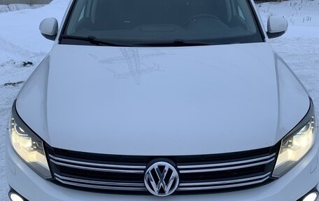 Volkswagen Tiguan I, 2011 год, 1 400 000 рублей, 2 фотография