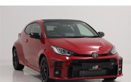 Toyota Yaris, 2021 год, 2 412 200 рублей, 1 фотография