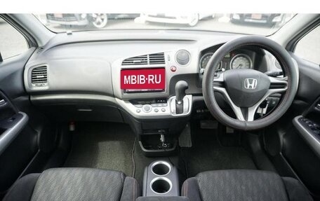 Honda Stream II, 2013 год, 1 132 000 рублей, 8 фотография