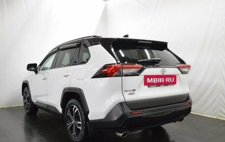 Toyota RAV4, 2021 год, 2 869 000 рублей, 7 фотография