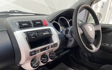 Honda Fit III, 2002 год, 599 000 рублей, 8 фотография