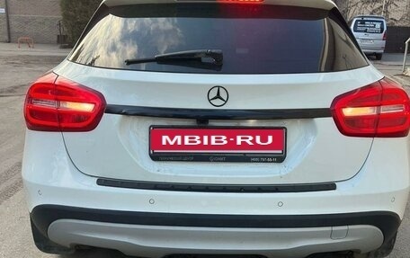 Mercedes-Benz GLA, 2014 год, 1 800 000 рублей, 3 фотография